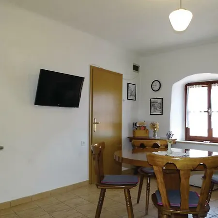 公寓 Two-bedroom In *