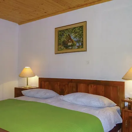 Two-bedroom In 公寓 Štanjel